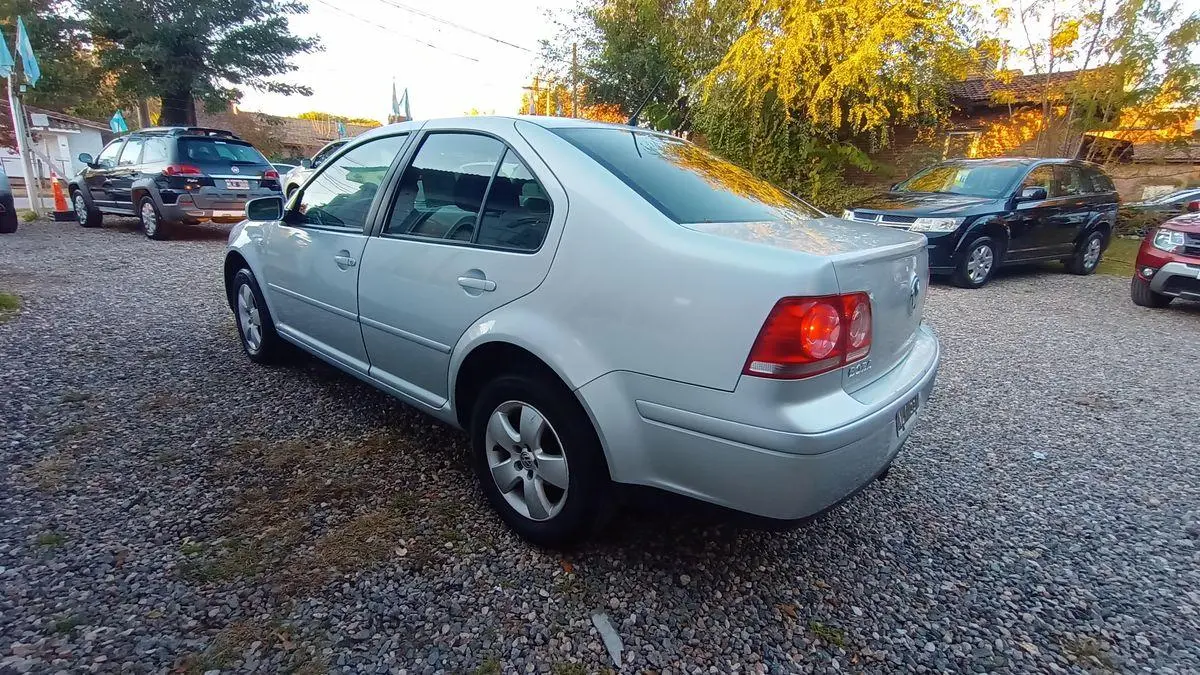 Volkswagen Bora 2.0 Mpi Trendline L/07  2013 - foto 4