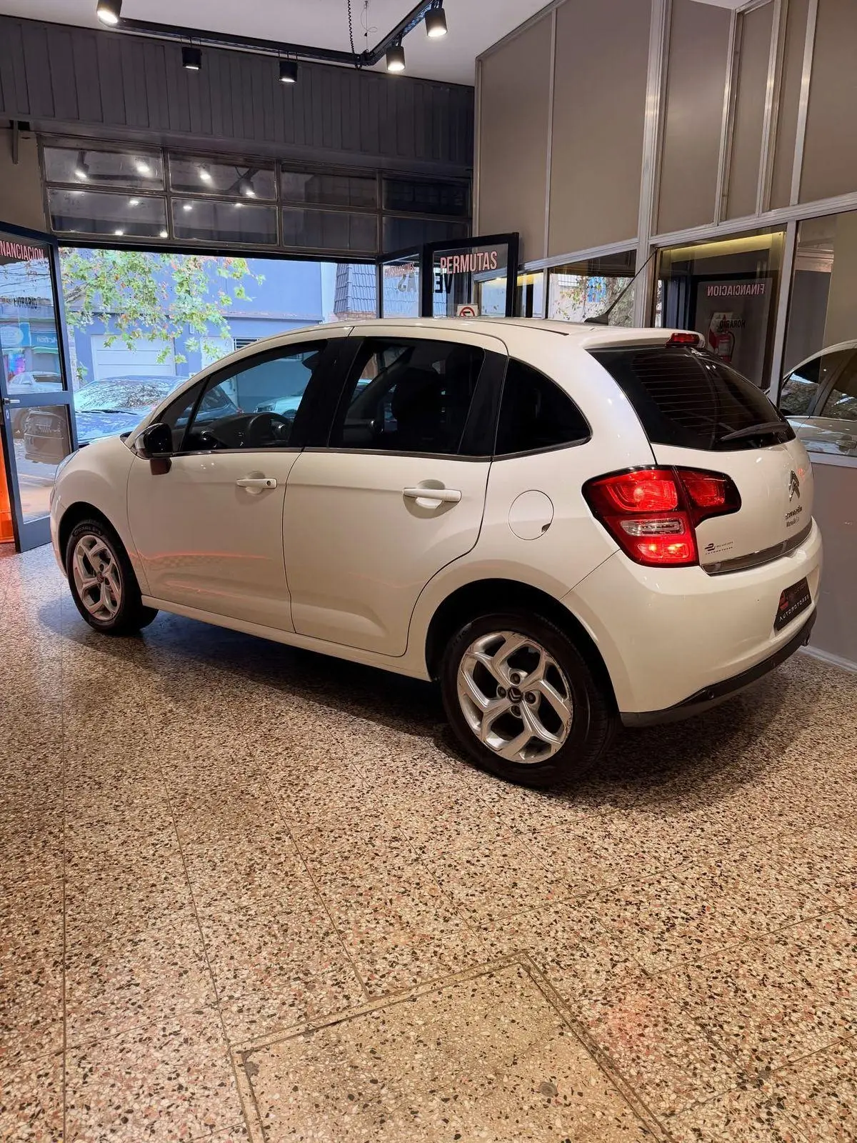 Citroen C 3 1.6 Vti Shine Aut  2019 - foto 5
