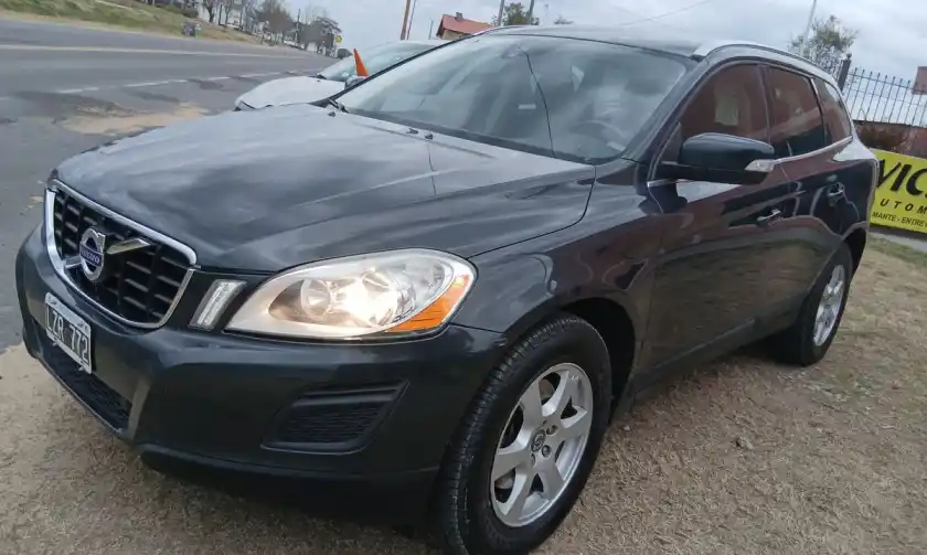 VOLVO XC 60 3.0 T6 PLUS AUT 2013 - foto 1