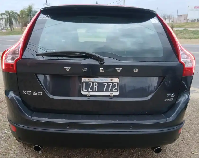 Volvo Xc 60 3.0 T6 Plus Aut  2013 - foto 2
