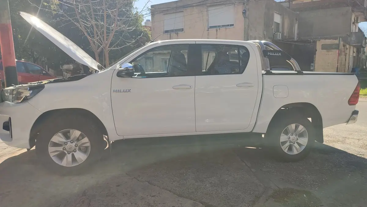 Toyota Hilux L/16 2.8 Dc 4X2 Tdi Srv  2019 - foto 5