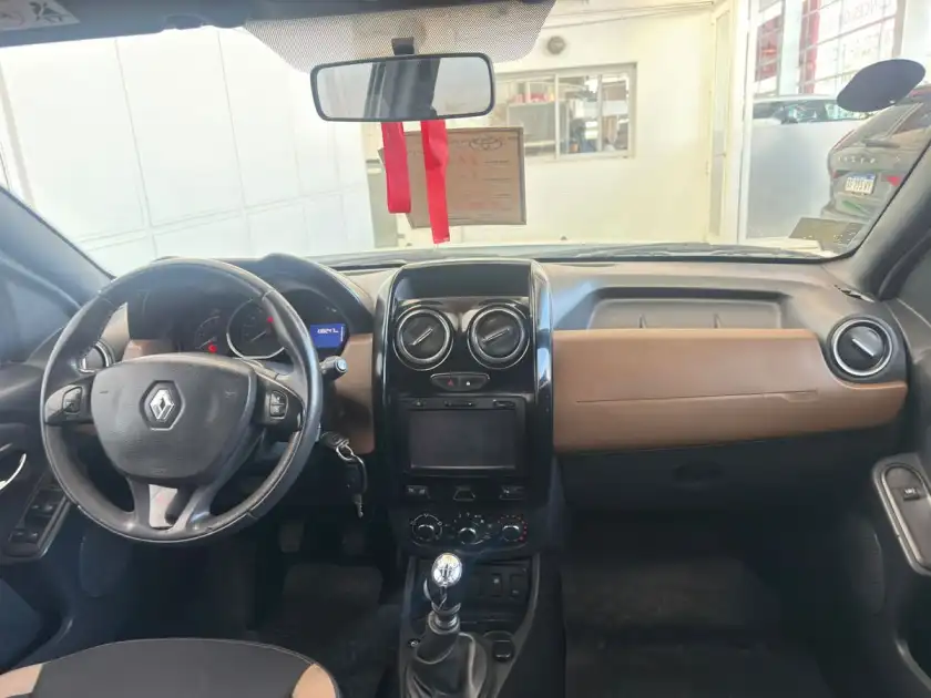 Renault Duster 2.0 4X4 Privilege  L/15  2017 - foto 5
