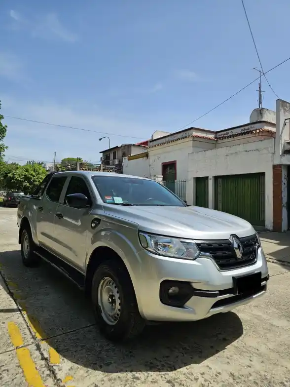 RENAULT ALASKAN 2.3 TDI CONFORT 4X4 2022 - foto 1
