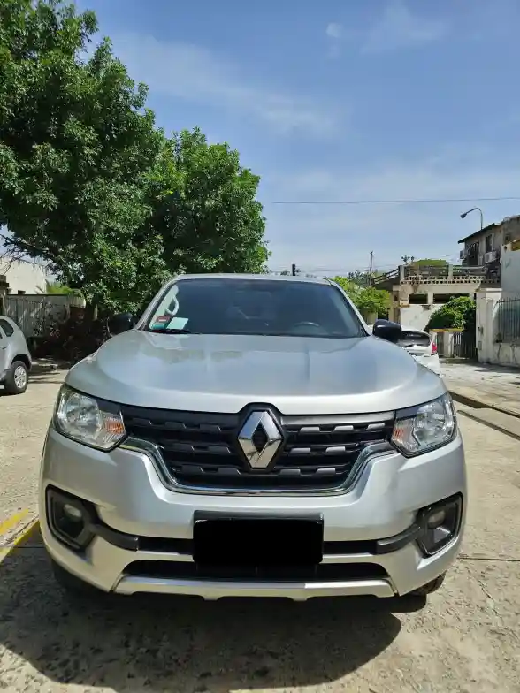 Renault Alaskan 2.3 Tdi Confort 4X4  2022 - foto 2