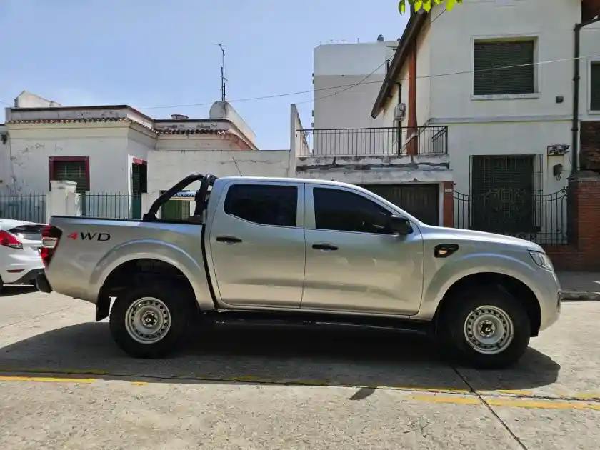 Renault Alaskan 2.3 Tdi Confort 4X4  2022 - foto 3