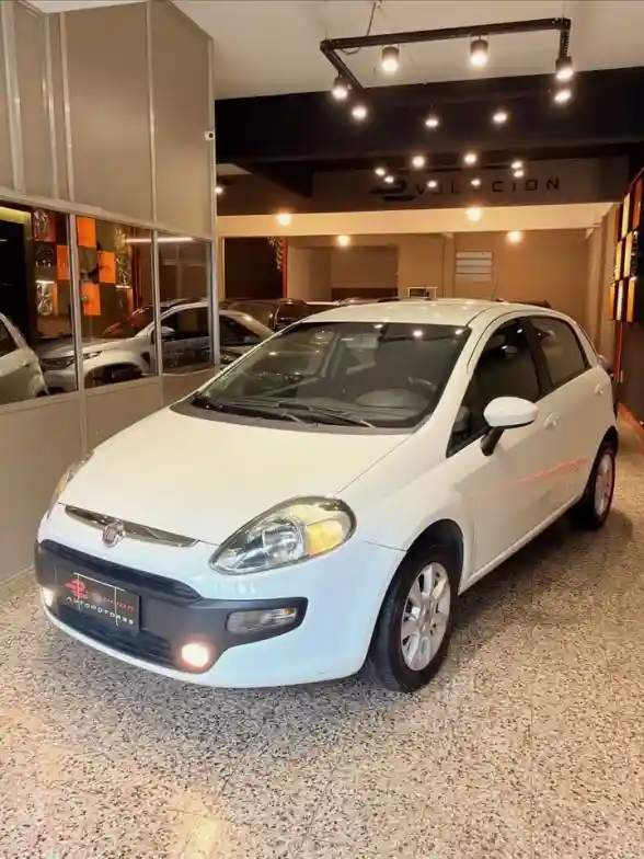 Fiat Punto 1.4 Attractive L/13  2014 - foto 1