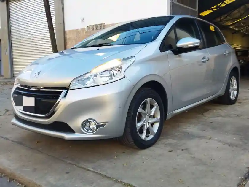 Peugeot 208 1.5 5P Allure Nav Touch  2015 - foto 1