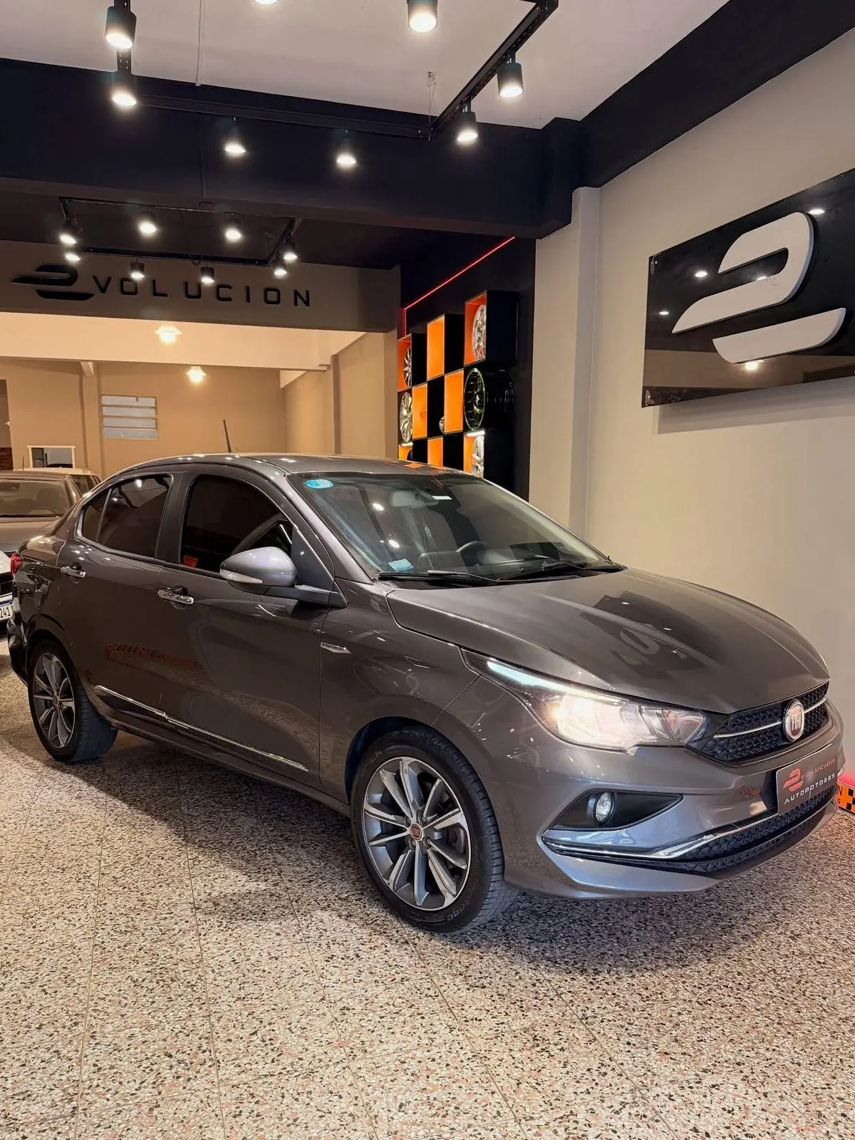 Fiat Cronos 1.8 Precision  2020 - foto 2