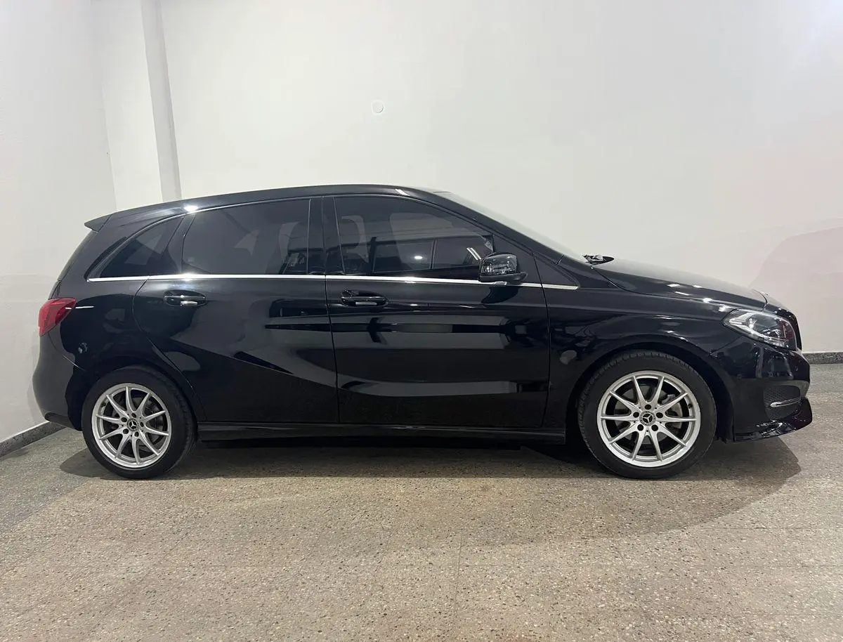 Mercedes Benz B 200 City Aut  2018 - foto 4