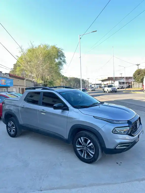 Fiat Toro 1.3T Freedom 4X2 At L/24  2025 - foto 1