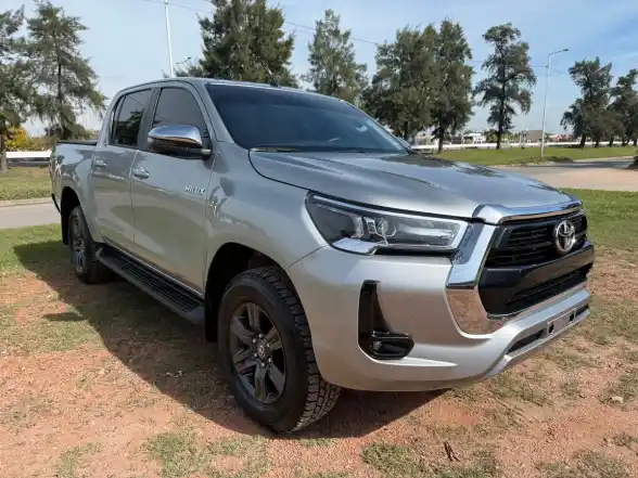 Toyota Hilux L/21 2.8 Dc 4X4 Tdi Srv At6  2022 - foto 1