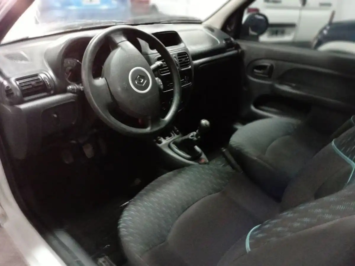 Renault Clio Mio 1.2 3 P Expression  2016 - foto 4