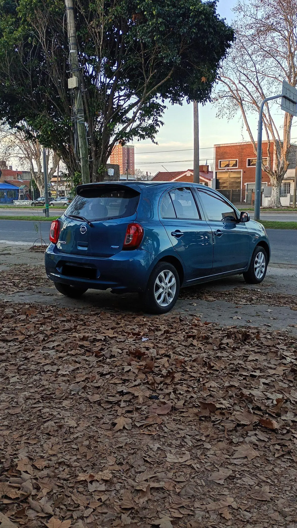 Nissan March 1.6 Sense Pure Drive  2017 - foto 3