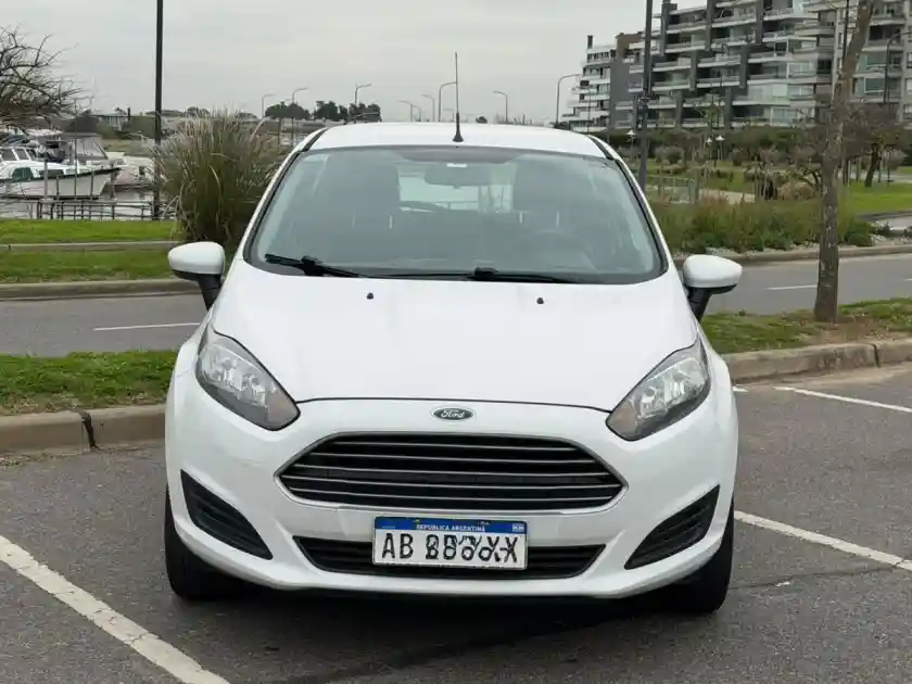 Ford Fiesta  1.6 5P S              (Kd)  2017 - foto 2