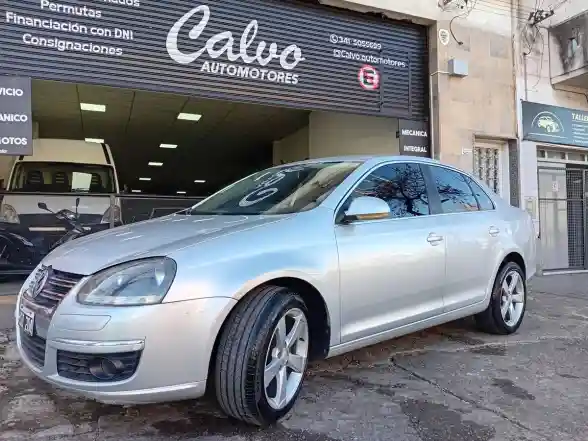 Volkswagen Vento  2.5 170 Hp Advance  2008 - foto 2
