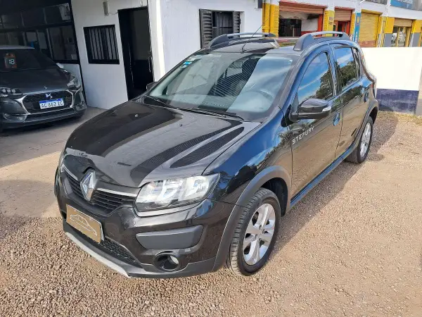 RENAULT SANDERO STEPWAY II 1.6 PRIVILEGE 2018 - foto 1