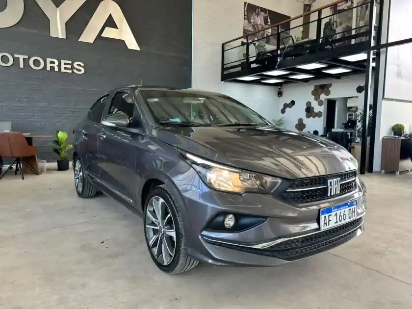 Fiat Cronos L/21 1.8 Precision  2022 - foto 2