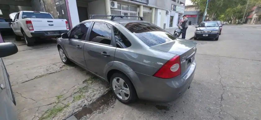 Ford Focus L/08 1.6 4 P Trend Exe  2011 - foto 4