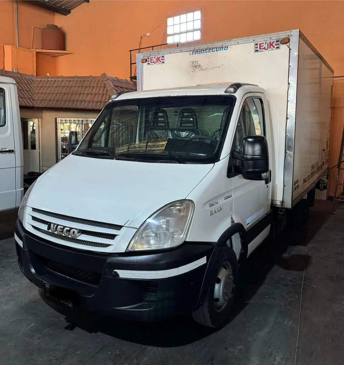 Iveco Daily 35C 14 Chasis  2011 - foto 2