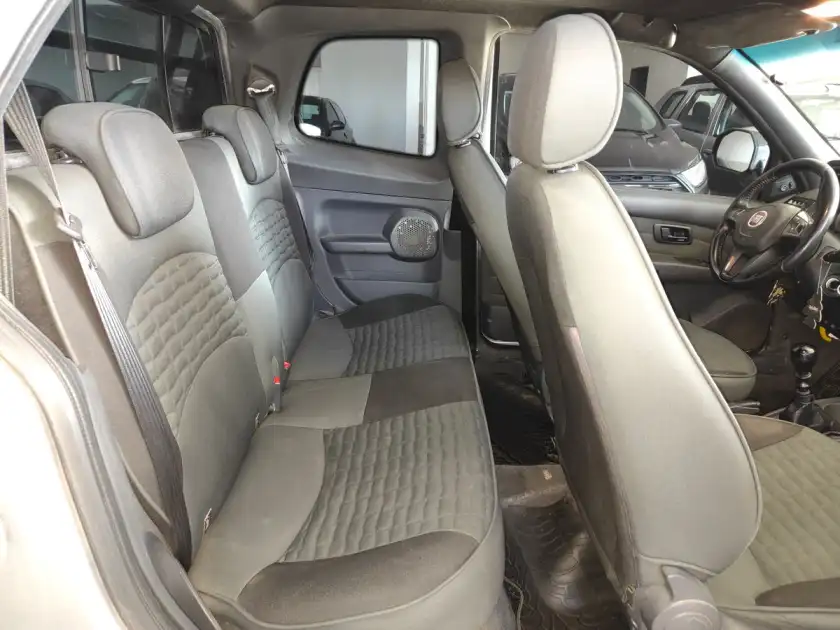 Fiat Strada Adventure 1.6 Dc L/14  2019 - foto 5