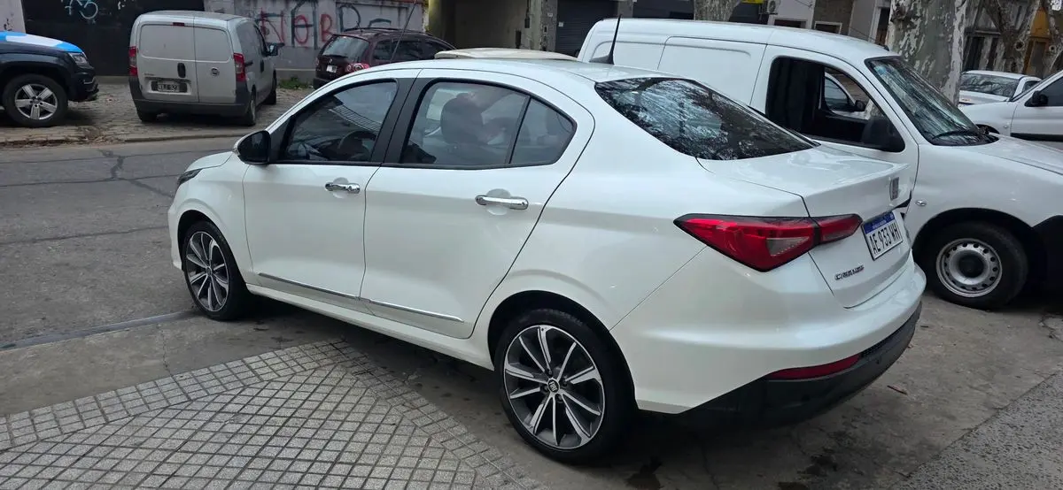 Fiat Cronos L/21 1.8 Precision  2021 - foto 4