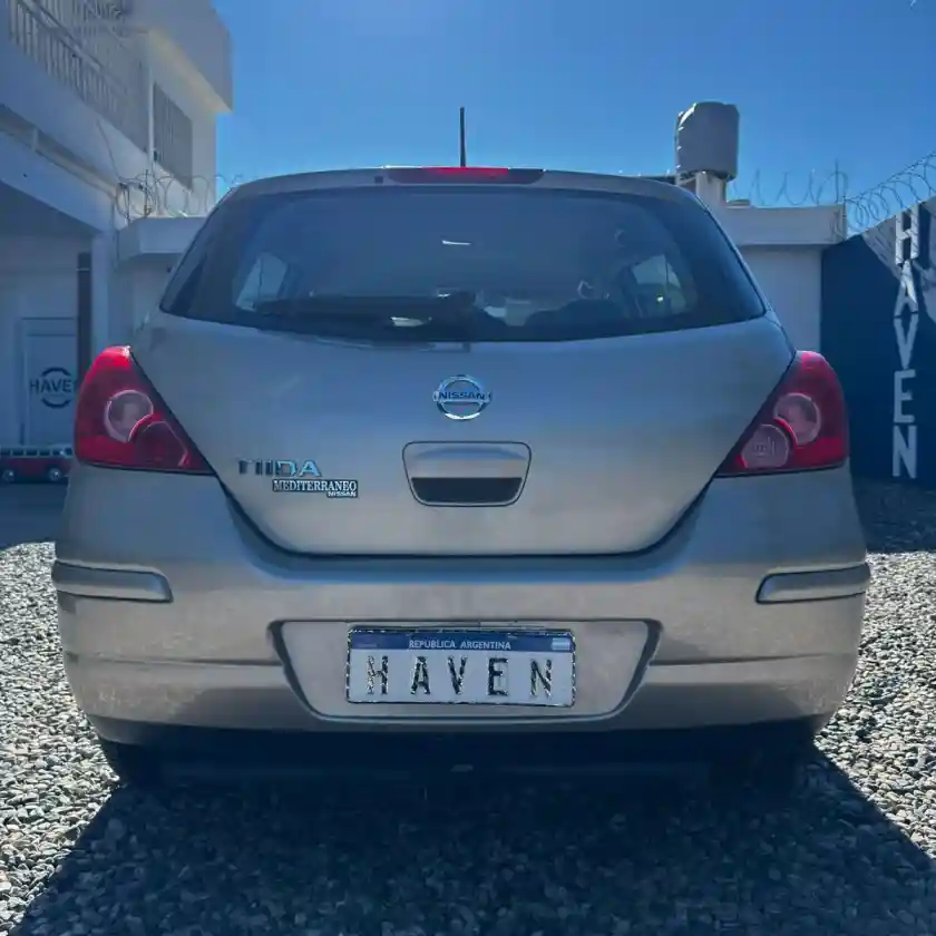 Nissan Tiida   1.8 5 Ptas Visia  2011 - foto 5