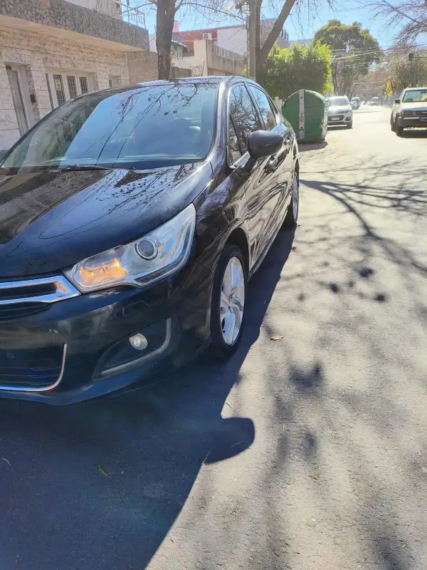 Citroen C 4 Lounge 1.6 Hdi Exclusive  2014 - foto 1