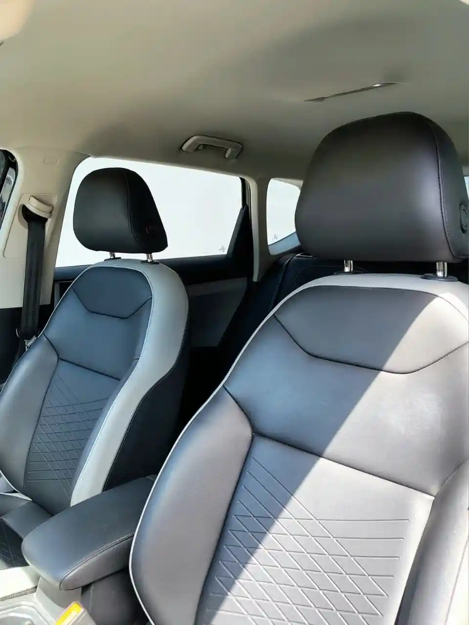 Volkswagen Taos 1.4 250 Tsi Comfortline At L/24  2024 - foto 4