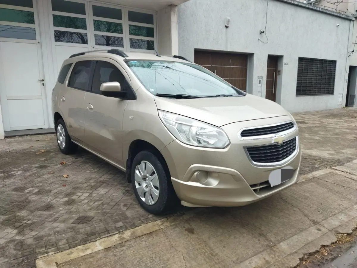 Chevrolet Spin 1.8 Lt  5 As  2012 - foto 2