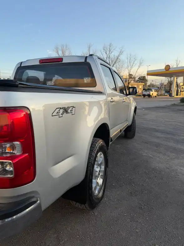 Chevrolet P-Up S10 2.8Td Dc 4X4 Ltz At L/14  2016 - foto 4
