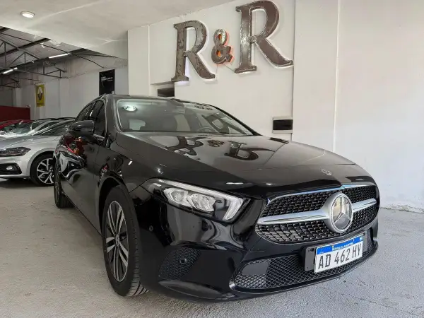 Mercedes Benz A 200 Sedan Progressive       L/19  2020 - foto 1