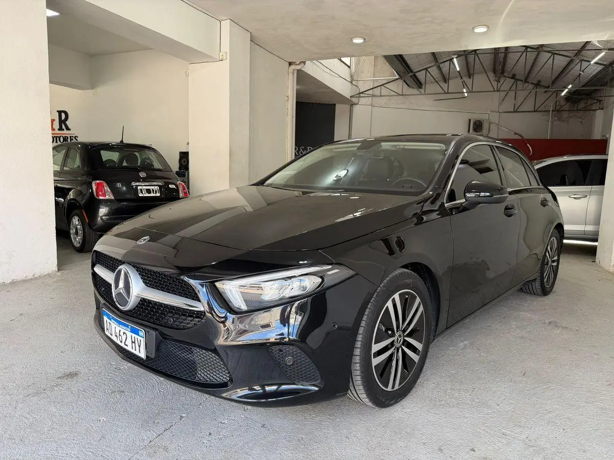 Mercedes Benz A 200 Sedan Progressive       L/19  2020 - foto 2