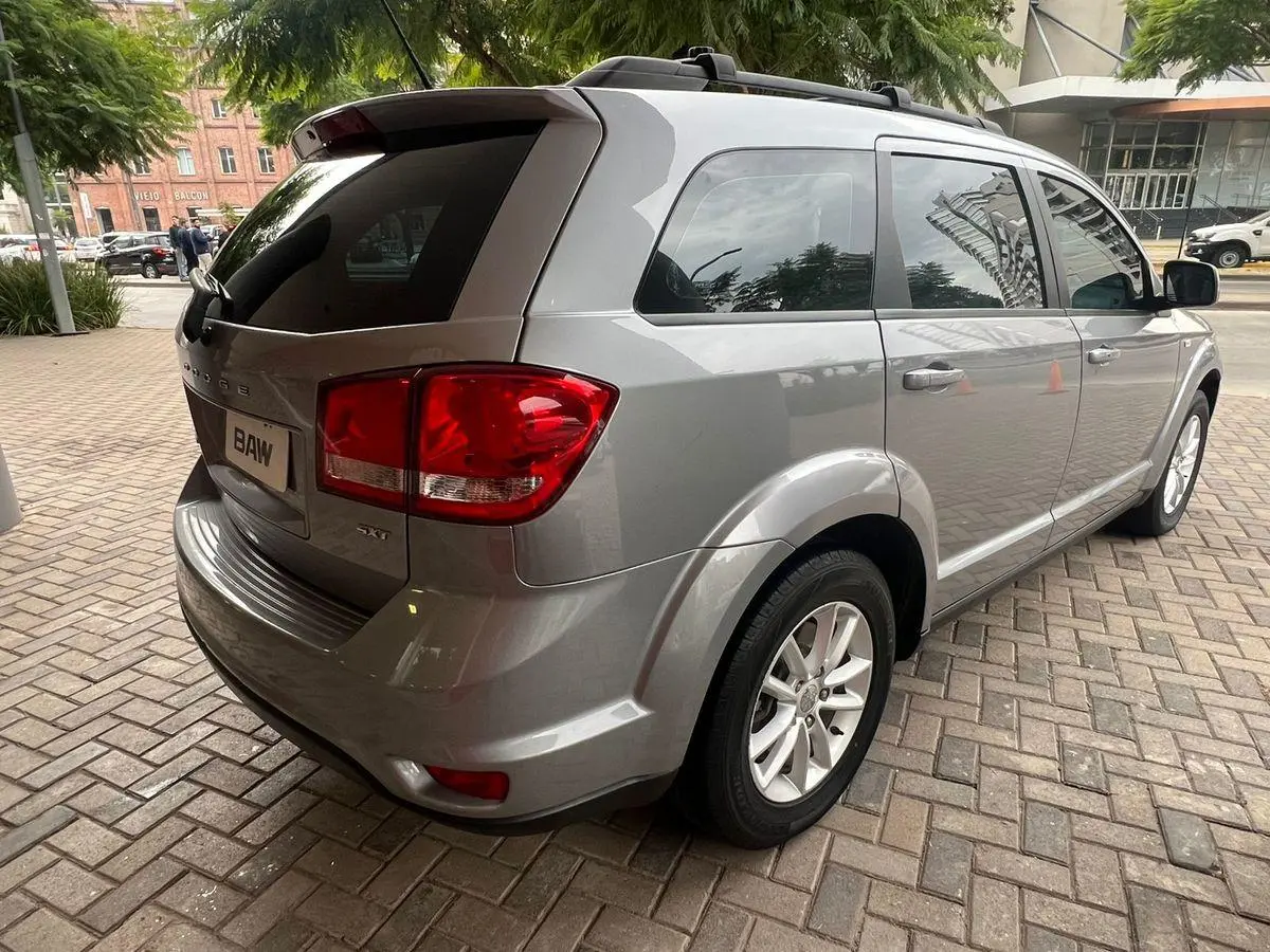 Chrysler Journey 2.4 Sxt 3 Filas L/11 Full  2017 - foto 5