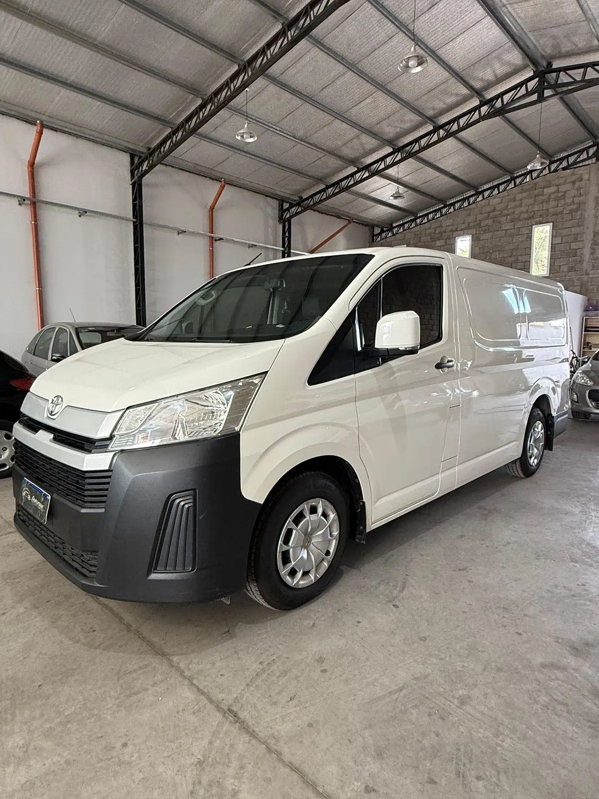 Toyota Hiace 2.8 Furgon L1H1  2021 - foto 2