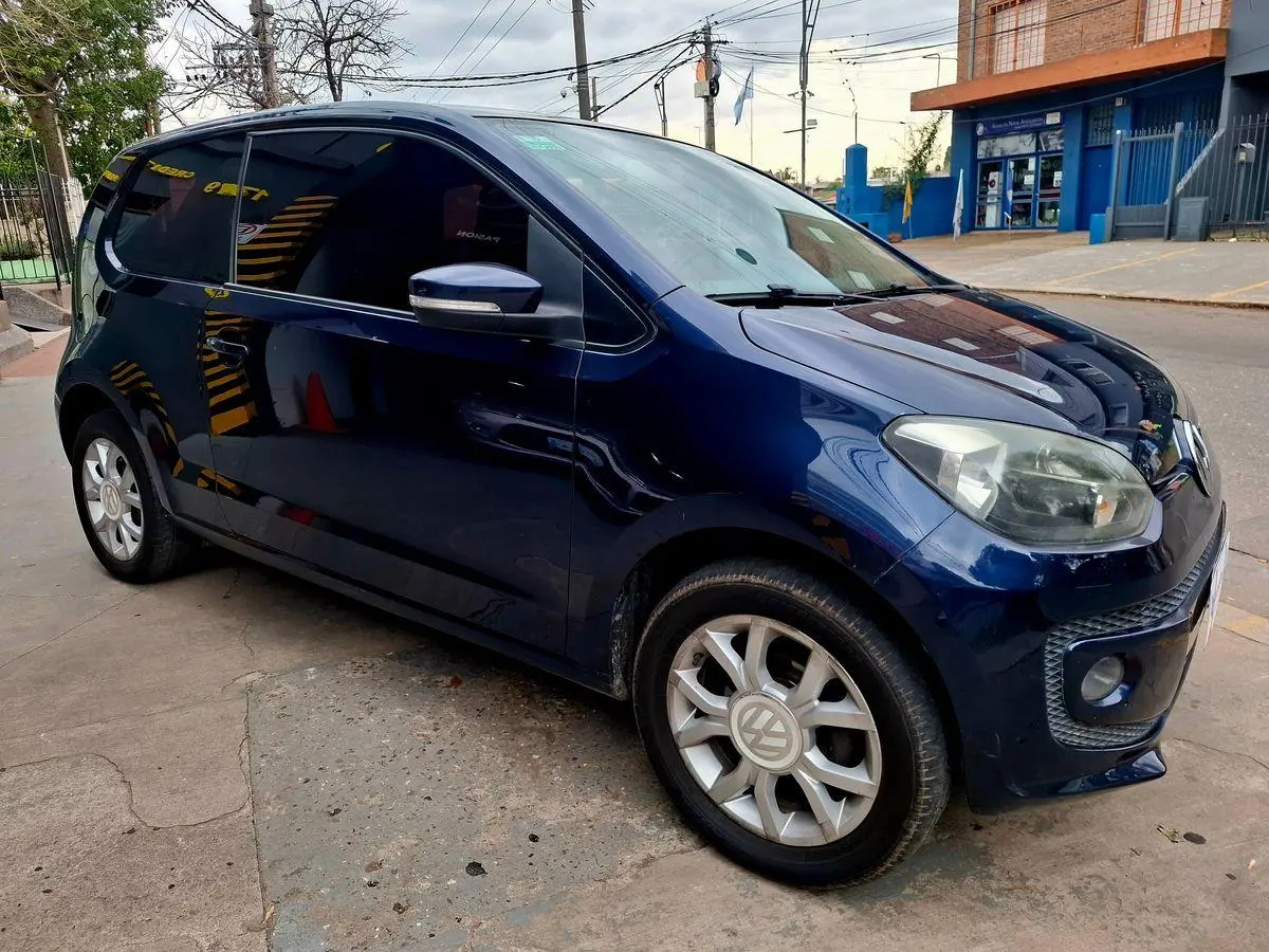 Volkswagen Up! 3 Ptas High  2015 - foto 2