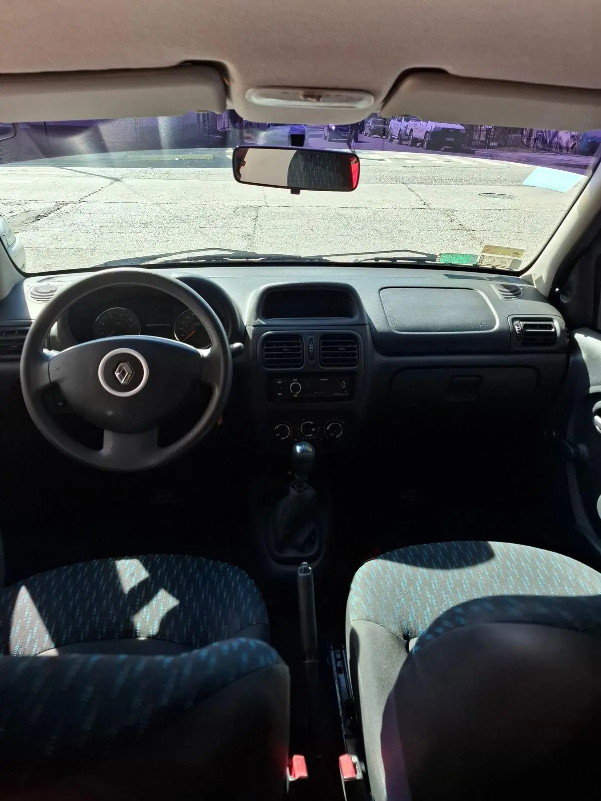 Renault Clio Mio 1.2 5 P Confort Pack  2015 - foto 5