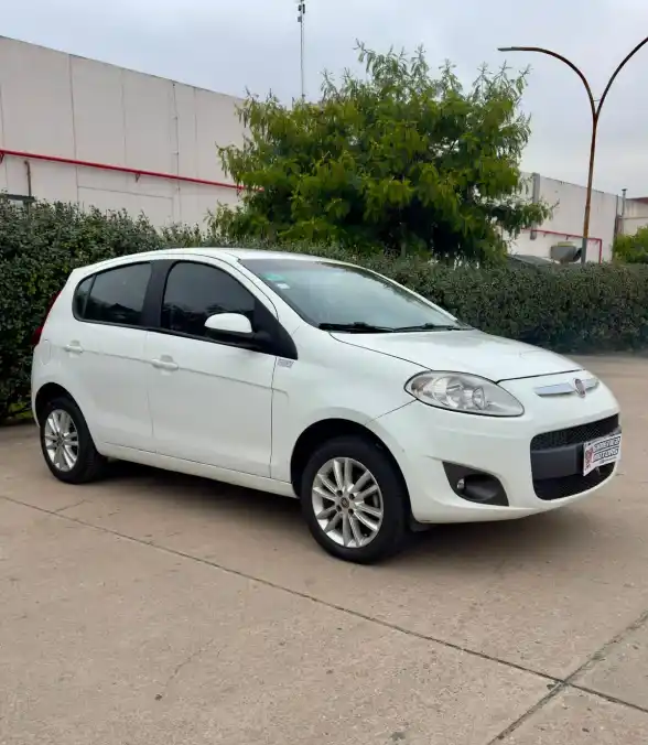 Fiat Palio 1.6 5 P Essence  L/14  2014 - foto 2