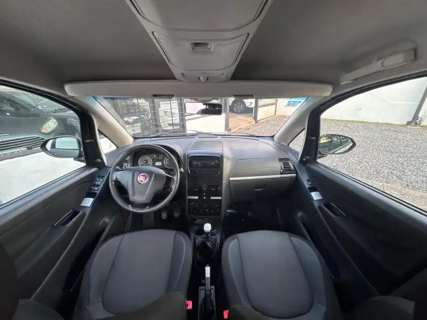 Fiat Idea  1.4 Attractive  2013 - foto 3
