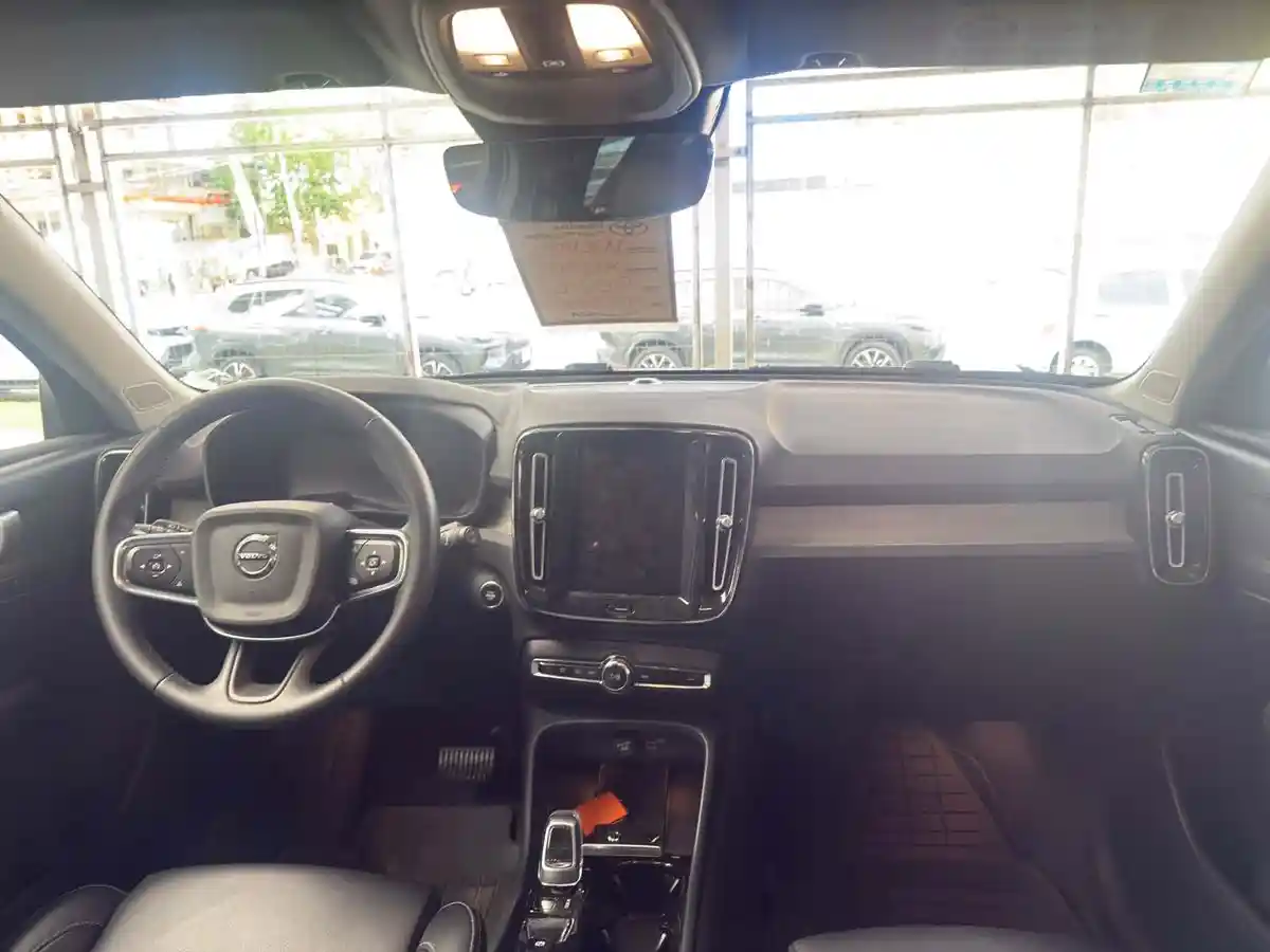 Volvo Xc 40 Recharge Ultimate P8  2024 - foto 2