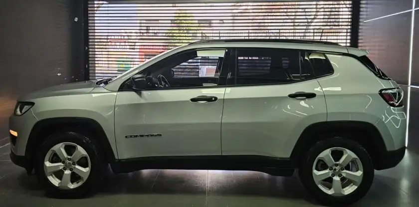 Chrysler Jeep Compass 2.4 Sport 4X2 Mt6  2018 - foto 4