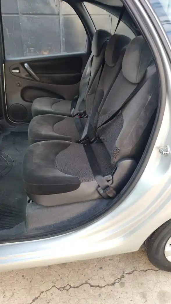 Citroen Picasso 1.6  L/08 Exclusive  2012 - foto 4