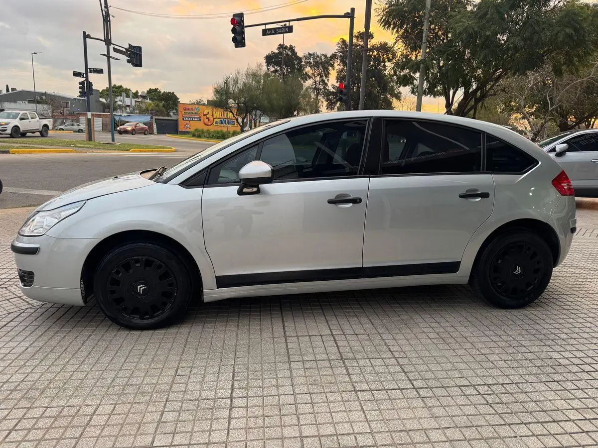 Citroen C 4 1.6 I   5 Ptas X  2011 - foto 2