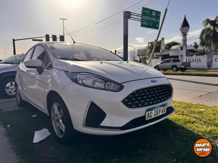 Ford Fiesta  1.6 5P S  Plus        (Kd)  2018 - foto 5