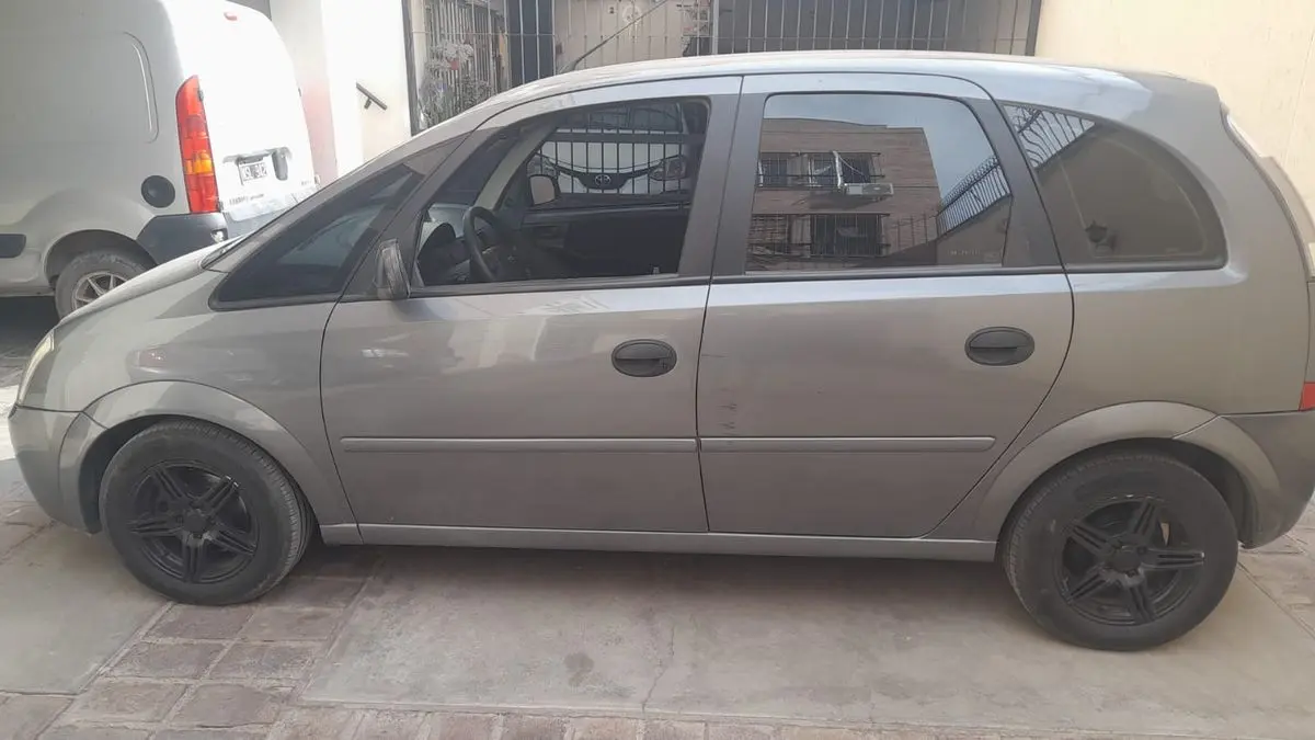 Chevrolet Meriva 1.8 Gl Plus Ab  2012 - foto 3