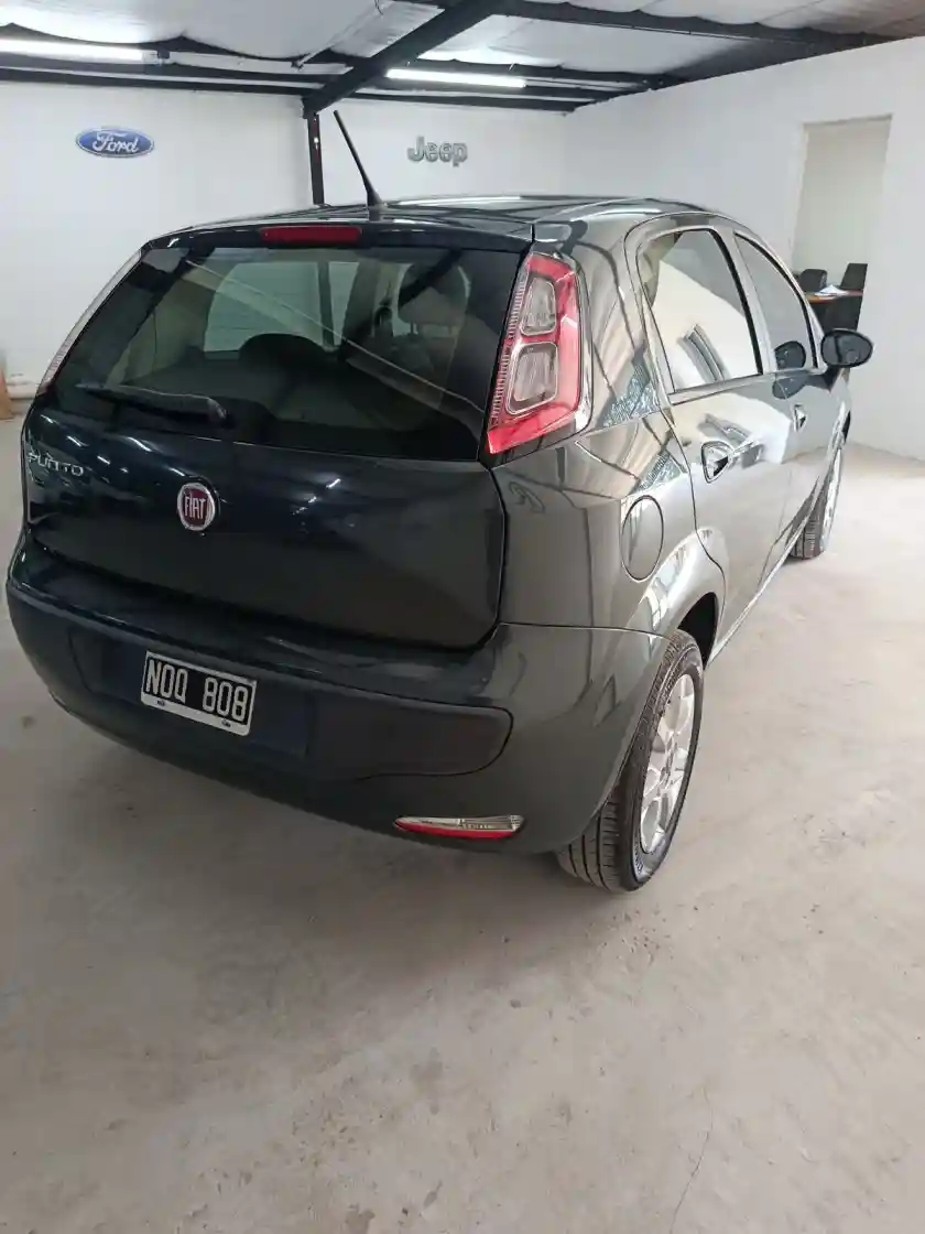 Fiat Punto 1.4 Attractive L/13  2014 - foto 4