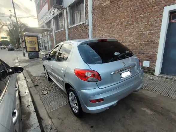 Peugeot 207 Compact 1.4 5 P Xr//Active  2013 - foto 5