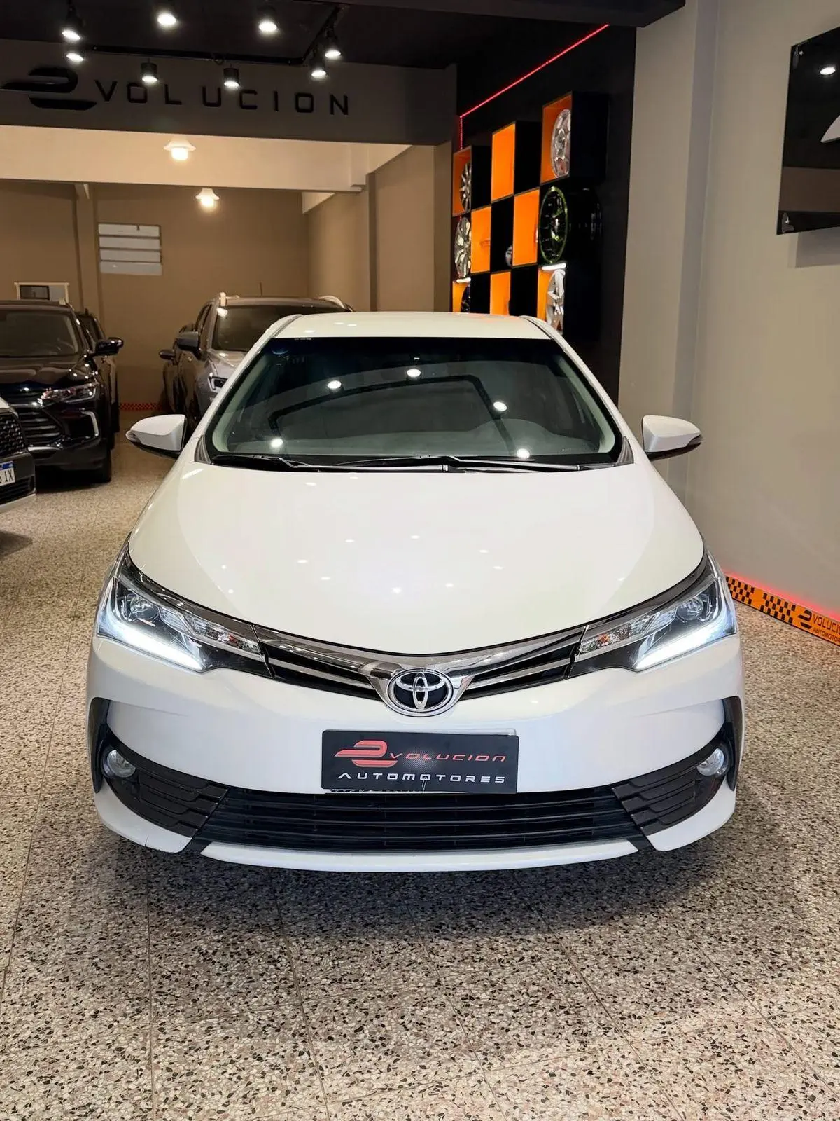 Toyota Corolla 1.8 Xei L/17 Pack Cvt  2018 - foto 2