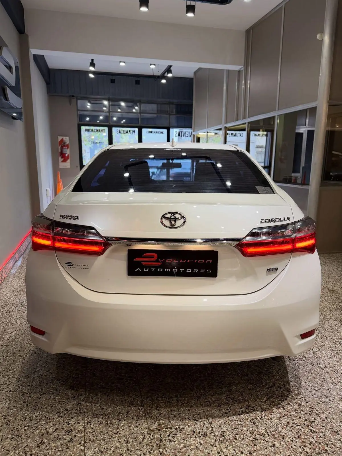 Toyota Corolla 1.8 Xei L/17 Pack Cvt  2018 - foto 3