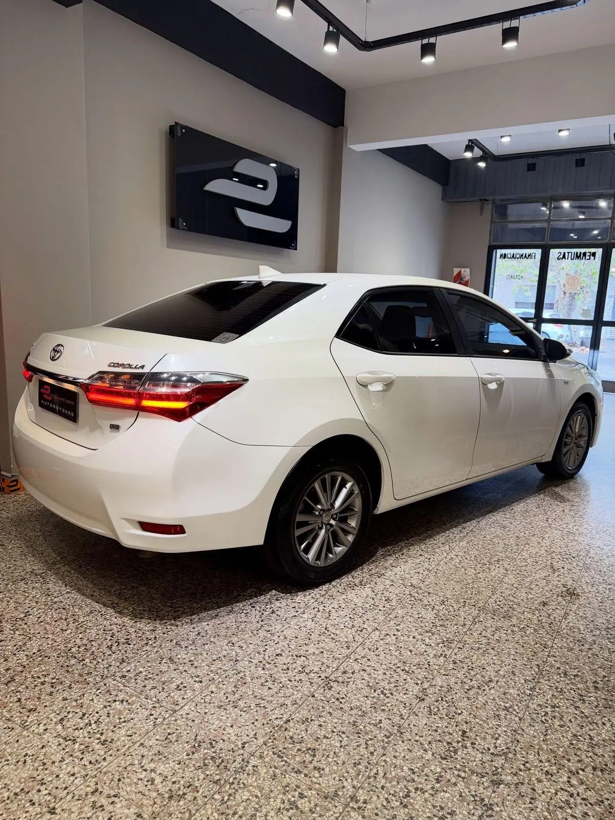 Toyota Corolla 1.8 Xei L/17 Pack Cvt  2018 - foto 5