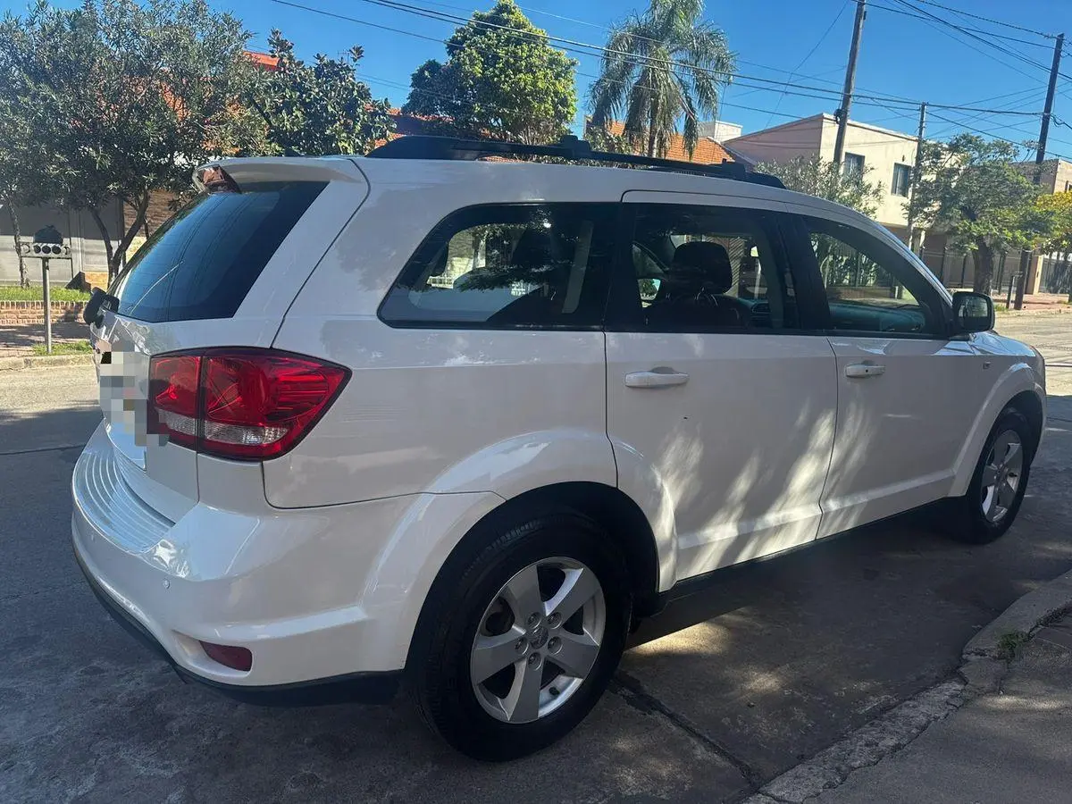 Chrysler Journey 2.4 Sxt 3 Filas L/11  2013 - foto 4